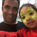 Manouchehr Hadi Instagram - گوشگله پیدر با گریم پروانه