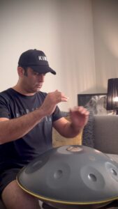 Manouchehr Hadi Instagram -
