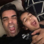 Manouchehr Hadi Instagram - تا زمانی که یک کودک روی کره زمین هست هیچ کس حق نداره نا امید شه همه باید دست به دست هم بدیم تا کودکانمان خوشبخت بشن برای گوشگله پیدر