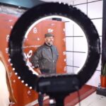 Manouchehr Hadi Instagram - نمایش ویژه «حدود ۸ صبح»‌ برگزار شد منوچهر هادی: از سینمای اجتماعی حمایت کنیم شب گذشته نمایش ویژه «حدود ۸ صبح» با حضور عوامل این فیلم سینمایی ‌و هنرمندان و چهره‌های سرشناس در سینما فرهنگ برگزار شد. در این نمایش؛ منوچهر هادی ضمن خیر مقدم؛ از مخاطبان درخواست کرد تا از فیلم‌های اجتماعی حمایت کنند و به تماشای آن‌ها بنشینند. این فیلم سینمایی تازه‌ترین اثر منوچهر هادی است که بر پرده رفته است. یکتا ناصر ،کامبیز دیرباز ،حمید فرخ‌نژاد، سارا رسول زاده ،حسن پور شیرازی، فرید قبادی، آرمیتا حیدری و منوچهر هادی بازیگران این فیلم سینمایی هستند. سرمایه گذاری «حدود ۸ صبح» را محمد صادق رنجکشان بر عهده داشته است. علاقمندان می‌توانند با مراجعه به سامانه‌های سینما تیکت، ایران تیک و گیشه ۷ نسبت به تهیه بلیت اقدام کنند. . @manouchehrhadii yekta_nasser @dirbaz_kambiz @hamid.farrokhnzhad @hassanpourshirazi @hamidreza.eshaghi