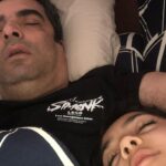 Manouchehr Hadi Instagram - تا زمانی که یک کودک روی کره زمین هست هیچ کس حق نداره نا امید شه همه باید دست به دست هم بدیم تا کودکانمان خوشبخت بشن برای گوشگله پیدر