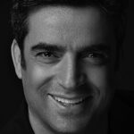 Manouchehr Hadi Instagram - تاوان فهم درده مگه میشه بفهمی و درد نکشی اگه میخوای درد نکشی نفهم باش تا رسیدن به نوش داروی دهر خورد باید هزار شربت زهر