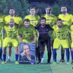 Manouchehr Hadi Instagram – ستارگان هنر ایران در یک مسابقه فوتبال خیریه به یاد هنرمند فقید آرش میراحمدی عزیز در مقابل تیم رسانه ورزش (یاران عادل فردوسی پور) به میدان رفتند و بسته های کامل لوازم التحریر و کیف مدرسه به کودکان بی بصاعت مناطق محروم تهران هدیه دادند. اجر معنوی این مسابقه خیریه از طرف همه هنرمندان به آرش میراحمدی دوست داشتنی تقدیم شد. 
روحش شاد و‌ یادش گرامی

ایستاده از چپ:
منوچهر هادی، احمد محمدی، پویا امینی، هوتن جوادی، ایمان قیاسی
نشسته از چپ:
حسین ماهینی، عادل کلاه کج، سیدجواد هاشمی، امیر حیدری، سعید ترابی، محمد انصاری

#ستارگان_هنر_ايران #تیم_فوتبال_ستارگان_هنر_ایران #آرش_میراحمدی #منوچهرهادی #سیدجوادهاشمی #حسین_ماهینی #ایمان_قیاسی 
#iranartstars
