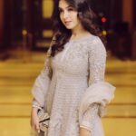 Mansha Pasha Instagram - Why be petty when you can be pretty? 😉 @azureofficial.pk @ebrahimjaliawala @humarajput10