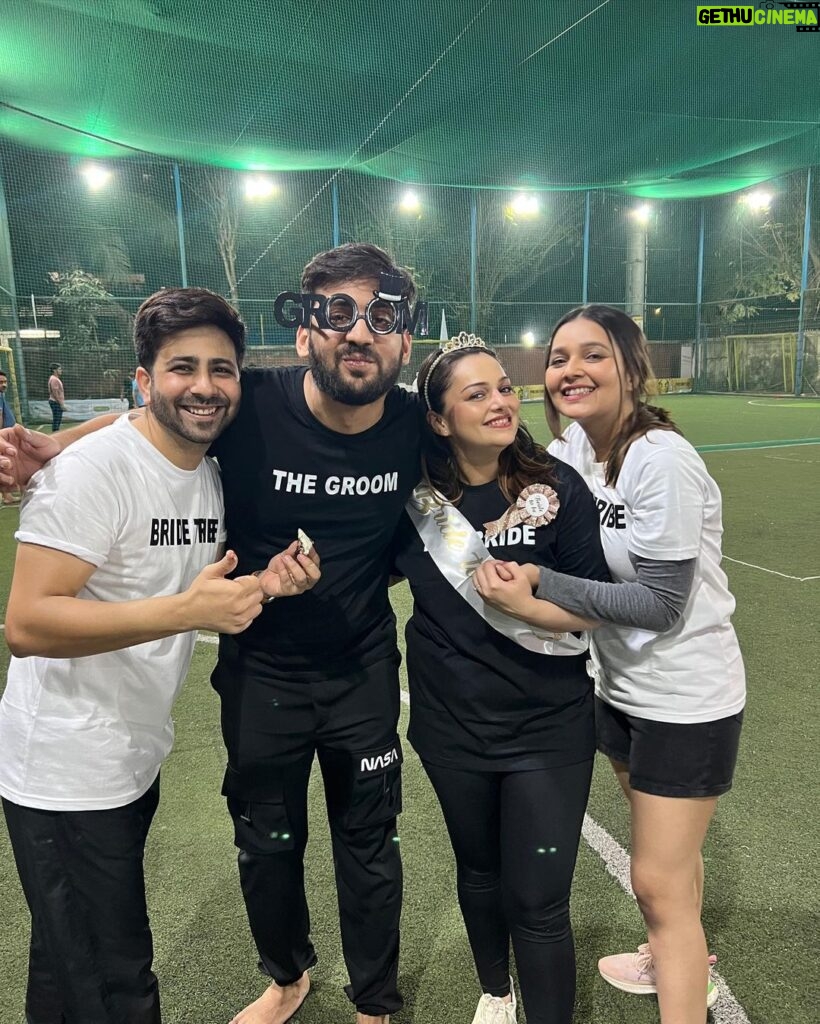 Mansi Srivastava Instagram - Anddddddd #RUHA ki #matchfixing and dilon ki mixing ho gayi hai . Truly impressed with the GROOM SQUAD today with their sixer pe sixer on every ball .. but still the TEAM BRIDE managed to win only and only for our beloved @nehalaxmi_ who is the next bride to be and all ready to shine on her D DAY 💜 close to my heart this special girl and i truly wish the best for her always ❤️ and can’t wait to be a part of her and @rudrayshjoshii ‘s special days 🎊 Lets get it started 💜💜💜💜🙌🙌🙌