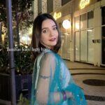 Mansi Srivastava Instagram – Ek dum bakwaas 🤓 dubaara mat poochna 🤪

Wearing :- @readiprintfashions  @indianweddingsaree 
PR @stylingcityy