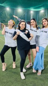 Mansi Srivastava Instagram - Ooooppsssss nono noooo WE cannot be our mister’s sistersssss hence running with SISTERS 👯‍♀️