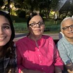 Mansi Srivastava Instagram - Folks completing 39 years of being together 💖🎊🙌 the perfect example of in health and sickness and in tea and coffee ☕️ Happy Anniversary to these two very different from each other people but still its their simplicity thats common and that keeps them going and happy i guess 💙 Love is not in how much u say it or how much u gift the other person but its how much u do for the other person without even them asking for it . Its the effortless efforts u put in . If u know what i mean ❤️
