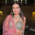 Mansi Srivastava Instagram – 🦋🦋 vibes in @aasthasoodstudio 

Styled by @stylebyriyajn 
#muah @makeup_bypashmeen 
Jewelry @jewellery_by_rutzz