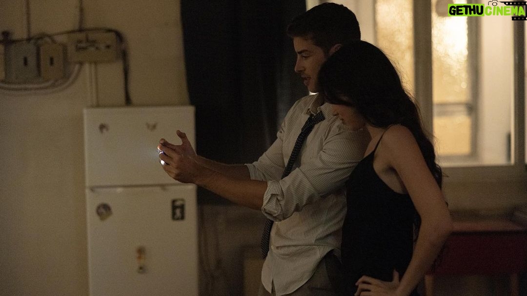 Manu Ríos Instagram - espero que estéis disfrutando “El Silencio” ❤️🔥 @netflixes @netflix