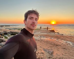 Manu Ríos Instagram - weekend getaway