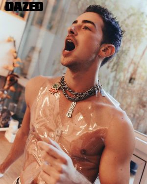Manu Ríos Instagram - @DAZEDKOREA 
🫶🏻🫶🏻🫶🏻
by @less_photo 
styling @kimvenchy