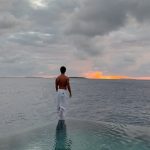 Manu Ríos Instagram - 🌺💦🧘🏻‍♂️🌴🇲🇻 @joalibeing Maldives