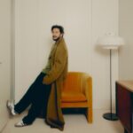 Manuel Carrasco Instagram - Os cuento un poco de mi mejor año y... escribamos juntos otra historia ❤️ Gracias a todos los que los habéis hecho posible. Link de la entrevista completa en la bio de @vanityfairspain