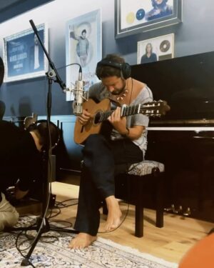 Manuel Carrasco Instagram - Salitre ❤️🌿

Manuel Carrasco & Camilo

Este viernes 🇪🇸🫶🏻🇨🇴

Esto es solo una pequeña parte, lo demás está en camino ⏳