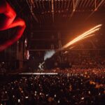 Manuel Carrasco Instagram - El chupinazo en forma de flecha encendió la fiesta!🧨🔥 Pamplona siempre deja huella! Gracias también a @finetwork por acercarme a vosotros de la mejor manera en cada concierto! ❤️🏹 Pamplona, Spain