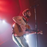 Manuel Carrasco Instagram - El chupinazo en forma de flecha encendió la fiesta!🧨🔥 Pamplona siempre deja huella! Gracias también a @finetwork por acercarme a vosotros de la mejor manera en cada concierto! ❤️🏹 Pamplona, Spain