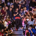 Manuel Carrasco Instagram - Bilbao, como nos lo pasamos, de 10! 🔥🤘🏼 Esta vez la Kiss Cam nos pilló a Fito y a mi 😂❤️🏹 Bilbao, Spain