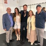 Manuel Carrasco Instagram – Qué alegría haber nacido en el sur.

Amigo Uve, cuanta poesía hay en tus palabras. Gracias por acompañarme en esta noche tan especial.

Mi acento es mi ADN 💚🤍💚 #Andalucia