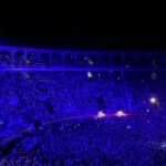 Manuel Carrasco Instagram - Noche de embrujo en Graná y no lo digo por decir, los que estaban allí lo saben… Granada las palabras sobran no hace falta que lo diga… ❤️🏹 Pd: Diego me pedía en su pancarta cantar no dejes de soñar y todos cumplimos el sueño con él 🥹😘 Granada, España