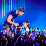 Manuel Carrasco Instagram - Dos noches que no se me van de la cabeza, y que quedan en mi para siempre. Ni el sudor evitaba que se me pusieran los pelos de punta. ♥️🏹Gracias mi Madrid. 📸: @javierrosalivephoto