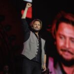 Manuel Carrasco Instagram – Como disfrutamos de esta noche ❤️🎙️
#Cadena100PorLaPaz