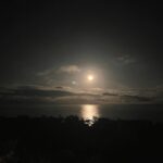 Manuel Carrasco Instagram - 🇨🇷🏝️🌙🌊🍻❤️ Costa Rica