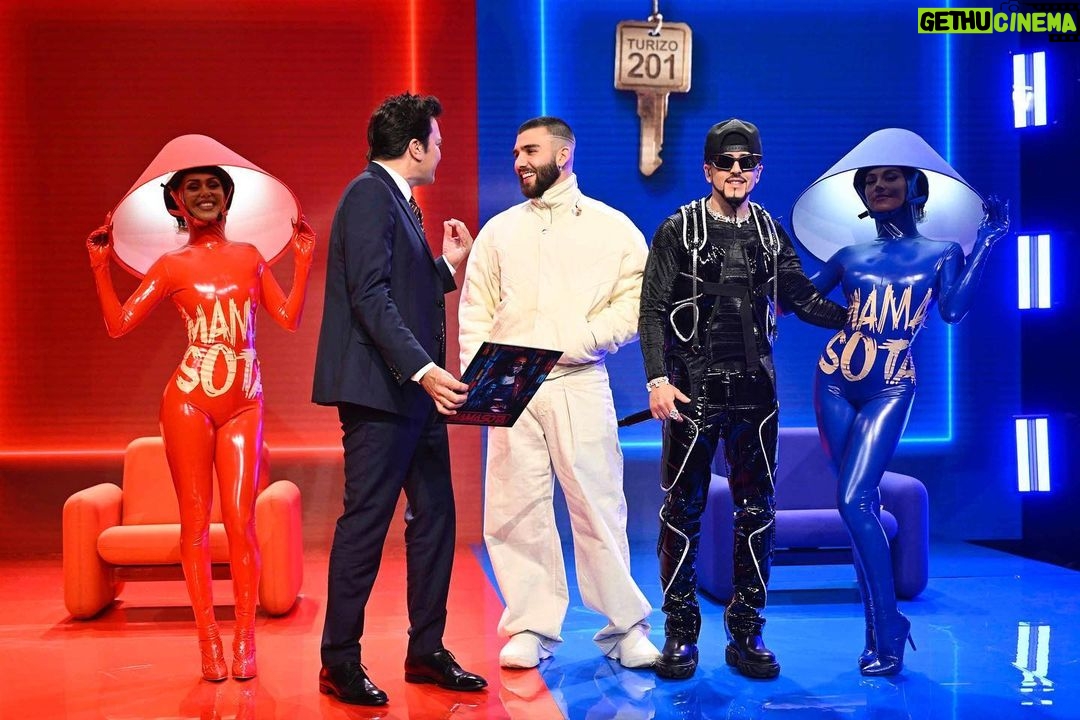 Manuel Turizo Instagram - MAMASOTA @toddowyoung /NBC @fallontonight #FallonTonight