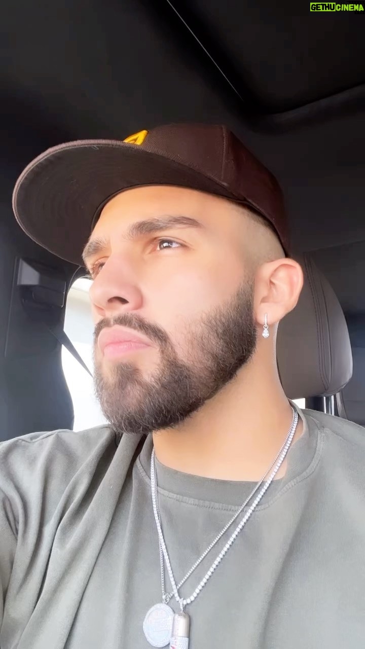 Manuel Turizo Instagram - Feliz día Mamasota
