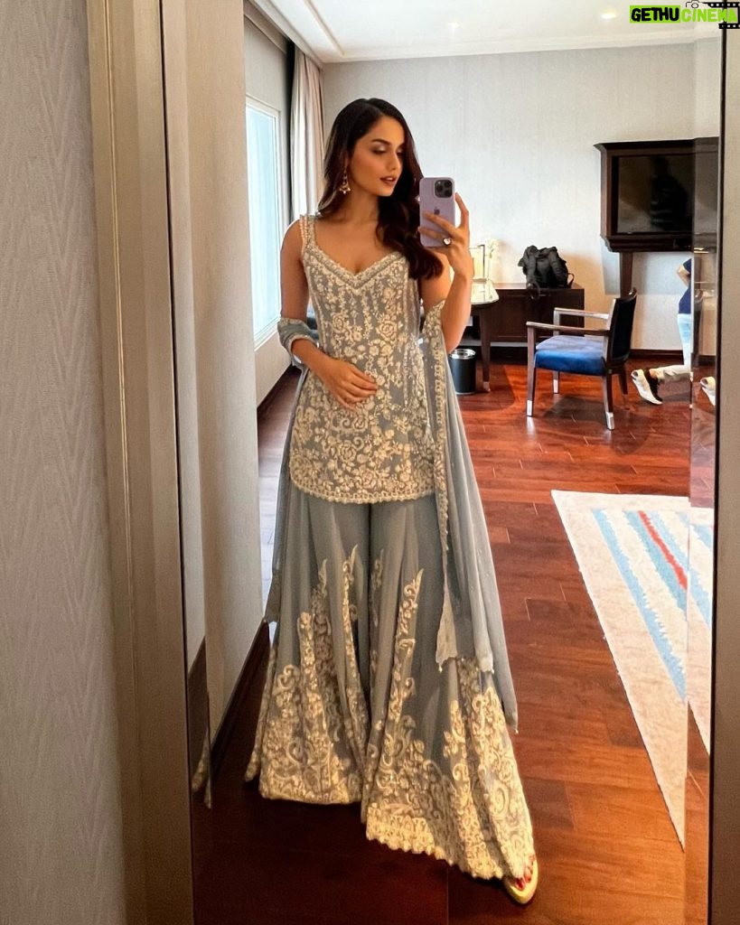 Manushi Chhillar Instagram - Promotion diaries phase 1 #OperationValentine 2 cities and some mirror selfies 🩷🩵🩷🩵