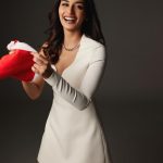 Manushi Chhillar Instagram - #MerryChristmas ❤️❤️🎄🎄