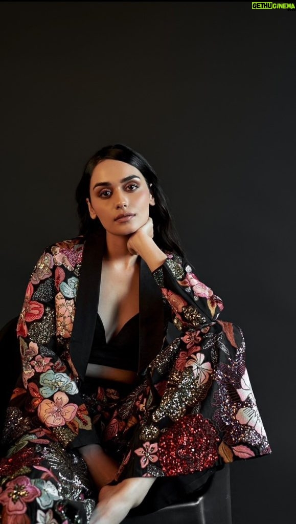 Manushi Chhillar Instagram - This is the season of headturning pantsuits! From fun and edgy to festive and glam, there is a pantsuit out there for every mood. The gorgeous Manushi Chillar (@manushi_chhillar) rocks an embellished floral pantsuit by Varun Bahl (@varun_bahl) in this shoot with HT City Showstoppers. Sleek hair, a soft dewy base and smudged brown eyeliner complete the look. Credits Styling and creative direction: Shara Ashraf Prayag (@sharaashraf) Production: Soumya Vajpayee (@soumyavajpayee16), Kavita Awaasthi (@kavita600) & Zahera Kayanat (@kayanaaaaat) Story: Navya Kharbanda (@nayy_kayy_) Video Editing: Vimal Raj (@_thestillframe_) Makeup: Kinchang Thui (@kin_vanity) Video: Tanya Agarwal (@tanya.agarwall_) Location: Satya Studios, Andheri, Mumbai (@satyastudiosandheri) #manushichhillar #manushichillar #manushi #pantsuit #pantsuits #pantsuitsforwomen #pant #suit #suitstyle #suits #fashion #fashionista #fashioninsta #fashiongram #fashionstyle #fashionnova #styleinspo #styleblogger #style #stylefashion #htcityshowstoppers
