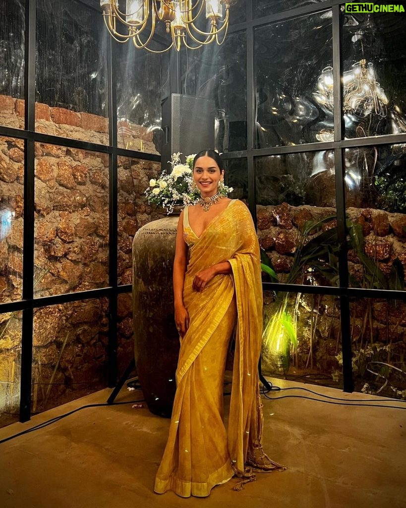 Manushi Chhillar Instagram - Still not over this saree 💛🧡🩵💚 Goa