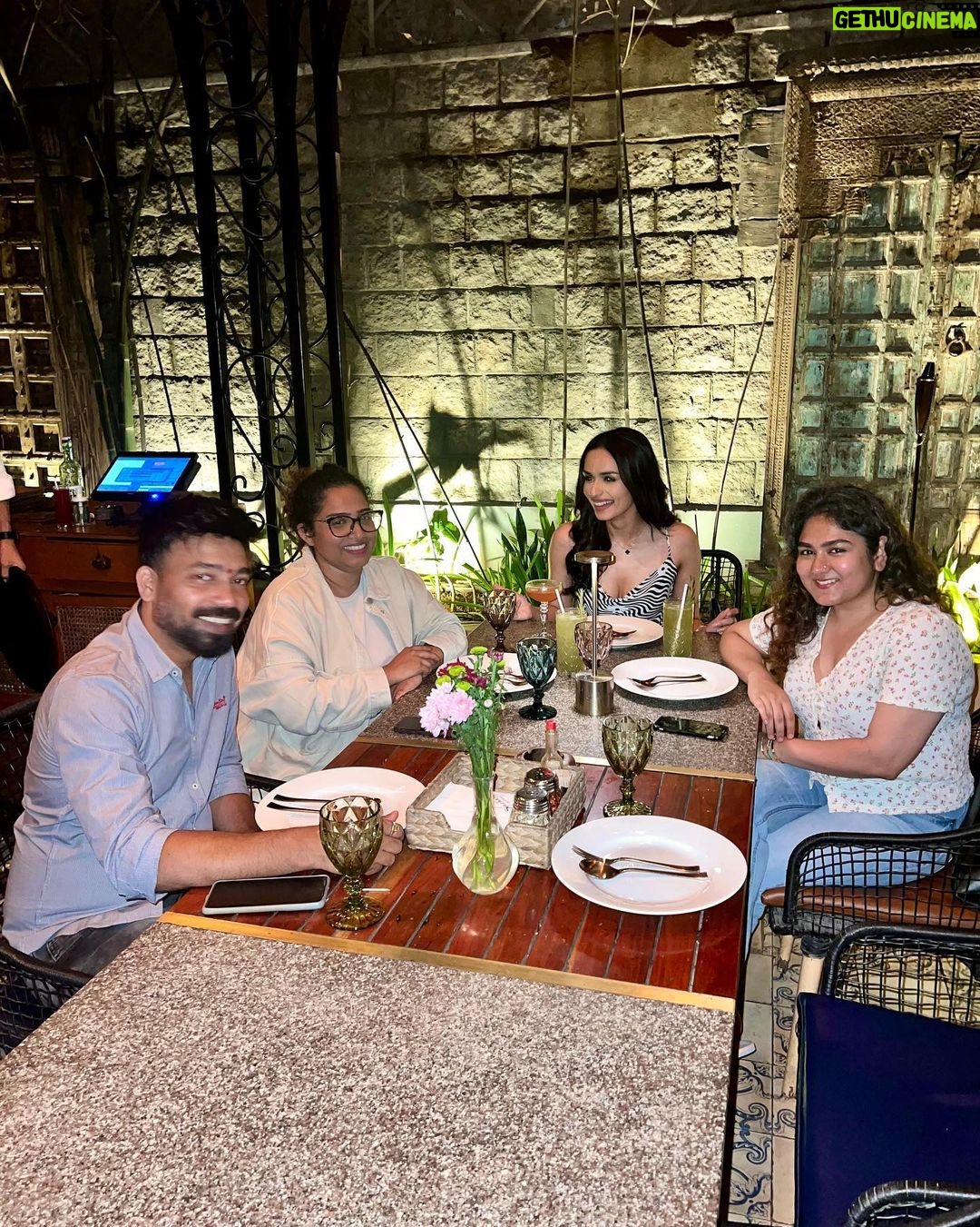 Manushi Chhillar Instagram - #DreamTeam #OperationValentine 💗💗✨✨