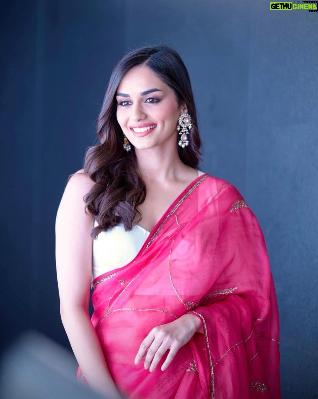 Manushi Chhillar Instagram - Excited and grateful 🩷🩷 #OperationValentine in theatres on 1st March ✈️✈️ Hyderabad