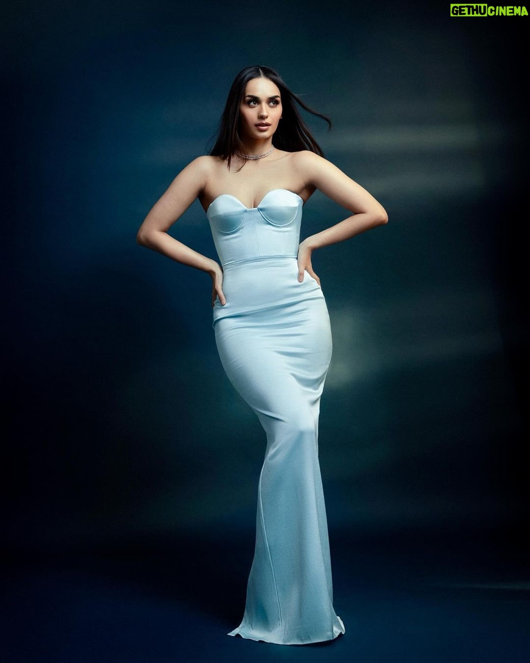 Manushi Chhillar Instagram - For the love of 🧊 blue 🩵🩵🩵