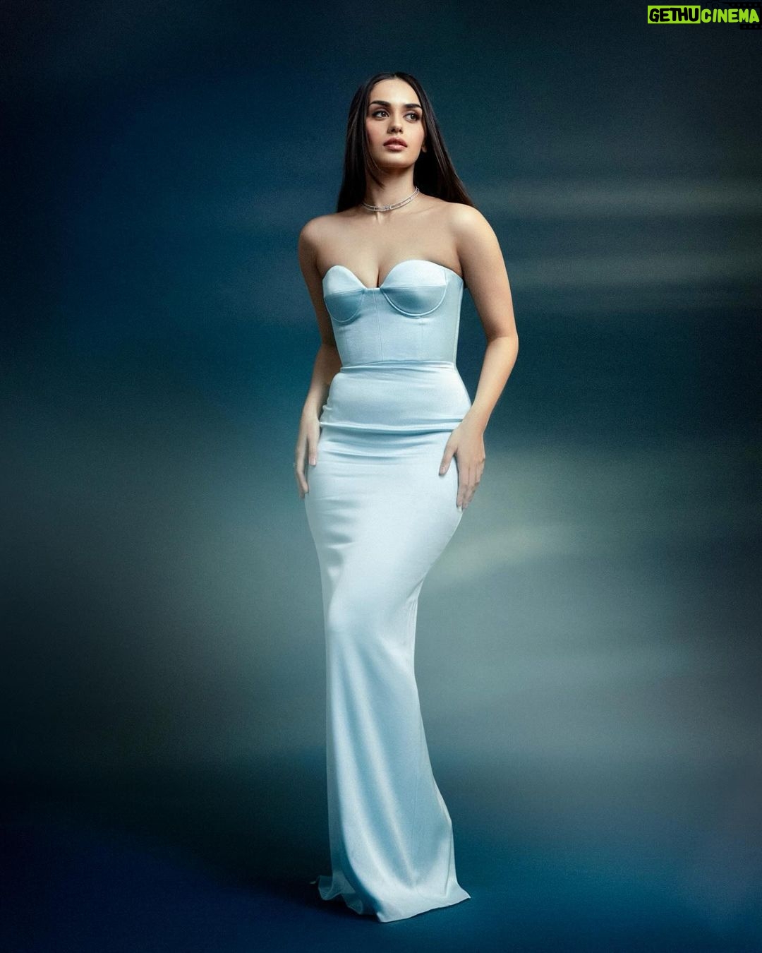 Manushi Chhillar Instagram - For the love of 🧊 blue 🩵🩵🩵