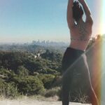María Gabriela de Faría Instagram - Last hike of the year. Celebrating making it to the top giving my lungs some love with the Venti from @storz.bickel 🌱💨 I’m vaporizing loose Sage which is GREAT for cleansing the lungs. #Ad ❤️