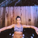 María Gabriela de Faría Instagram - Ice ice baby ❄️ Cold plunging every day keeps the doctor away. —> this has been one of the (many) best gifts my Godmothers have given me. I love you @wildcath70 @garrapata16 . Thank you for taking care of me.