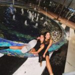 María Gabriela de Faría Instagram - A continuación las mejores fotos de la existencia así todos en ellas digan lo contrario. 1. @mariacasemprun y yo nos vestimos iguales porque grandes mentes piensan igual. 2. @jeanmary_ cae seducida ante mis fotos candidas. 3. El cumpleaños de @elalexgoncalves y la felicidad que nos explota en el corazón. 4. La segunda vez en la semana que @cmcgaffney le confiesa su crush a una amiga mía, esta vez @nelagonzalez . No nos canceles Nela. 5 y 6. El amor entre @vicentepena1 y @jeanmary_ desde los años 1600. 7. El amor entre @elalexgoncalves y @cmcgaffney (y Vicente) 8. @jeanmary_ 🥹❤️ 9. @luiscarloshueck muy confundido con la situación pero abierto y supportive. 10. Mariaca va a bloquearme en cualquier momento. Miami, Florida
