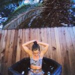 María Gabriela de Faría Instagram - Ice ice baby ❄️ Cold plunging every day keeps the doctor away. —> this has been one of the (many) best gifts my Godmothers have given me. I love you @wildcath70 @garrapata16 . Thank you for taking care of me.