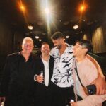 María Gabriela de Faría Instagram - Los hombres de Juan. Su sentido del humor. Su individualidad. Su ligereza. Su pasión. Su energía inagotable (casi como la de @mariacasemprun pero nadie le llega). Su bondad. Su generosidad. Me voy con amigos para toda la vida. Me voy con muchas ganas de seguir presenciando su talento, de ser testigo de su camino, de seguir inspirándome al verlos. Los quiero con todo mi corazón, amigos ❤️ Gracias, gracias, gracias. Miami, Florida