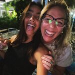María Gabriela de Faría Instagram - A continuación las mejores fotos de la existencia así todos en ellas digan lo contrario. 1. @mariacasemprun y yo nos vestimos iguales porque grandes mentes piensan igual. 2. @jeanmary_ cae seducida ante mis fotos candidas. 3. El cumpleaños de @elalexgoncalves y la felicidad que nos explota en el corazón. 4. La segunda vez en la semana que @cmcgaffney le confiesa su crush a una amiga mía, esta vez @nelagonzalez . No nos canceles Nela. 5 y 6. El amor entre @vicentepena1 y @jeanmary_ desde los años 1600. 7. El amor entre @elalexgoncalves y @cmcgaffney (y Vicente) 8. @jeanmary_ 🥹❤️ 9. @luiscarloshueck muy confundido con la situación pero abierto y supportive. 10. Mariaca va a bloquearme en cualquier momento. Miami, Florida