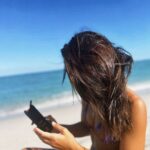 María Gabriela de Faría Instagram - New toy. Beach essential. The Venti from @storz.bickel that’s ready to go in 20 seconds. 💨🌱☀️🌴🌊👙 #Ad Miami, Florida