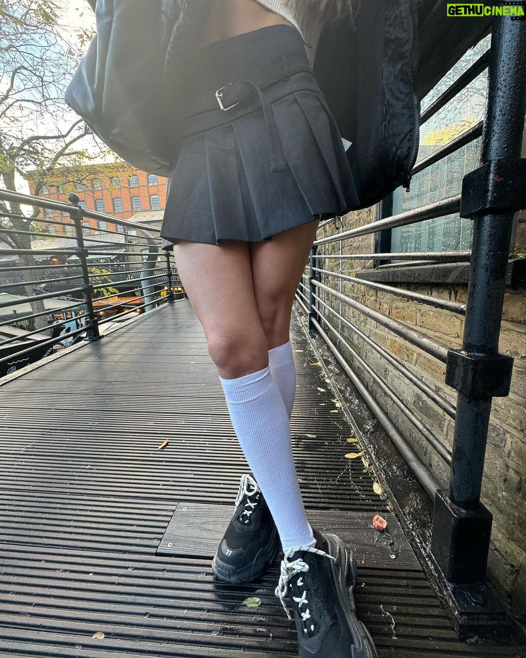 María Pedraza Instagram - lost in our bubble Londres