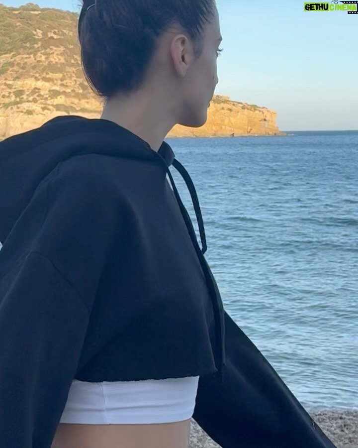 María Pedraza - 398.4K Likes - amanecimos aquí 🦋