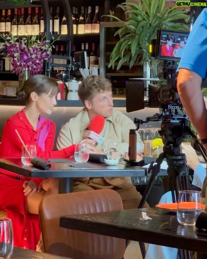 María Pedraza Instagram - once upon a time in Miami ✨🌴🌞 presentando “Awareness” 🥹🥹🥹 en @primevideoes Miami, FL, USA