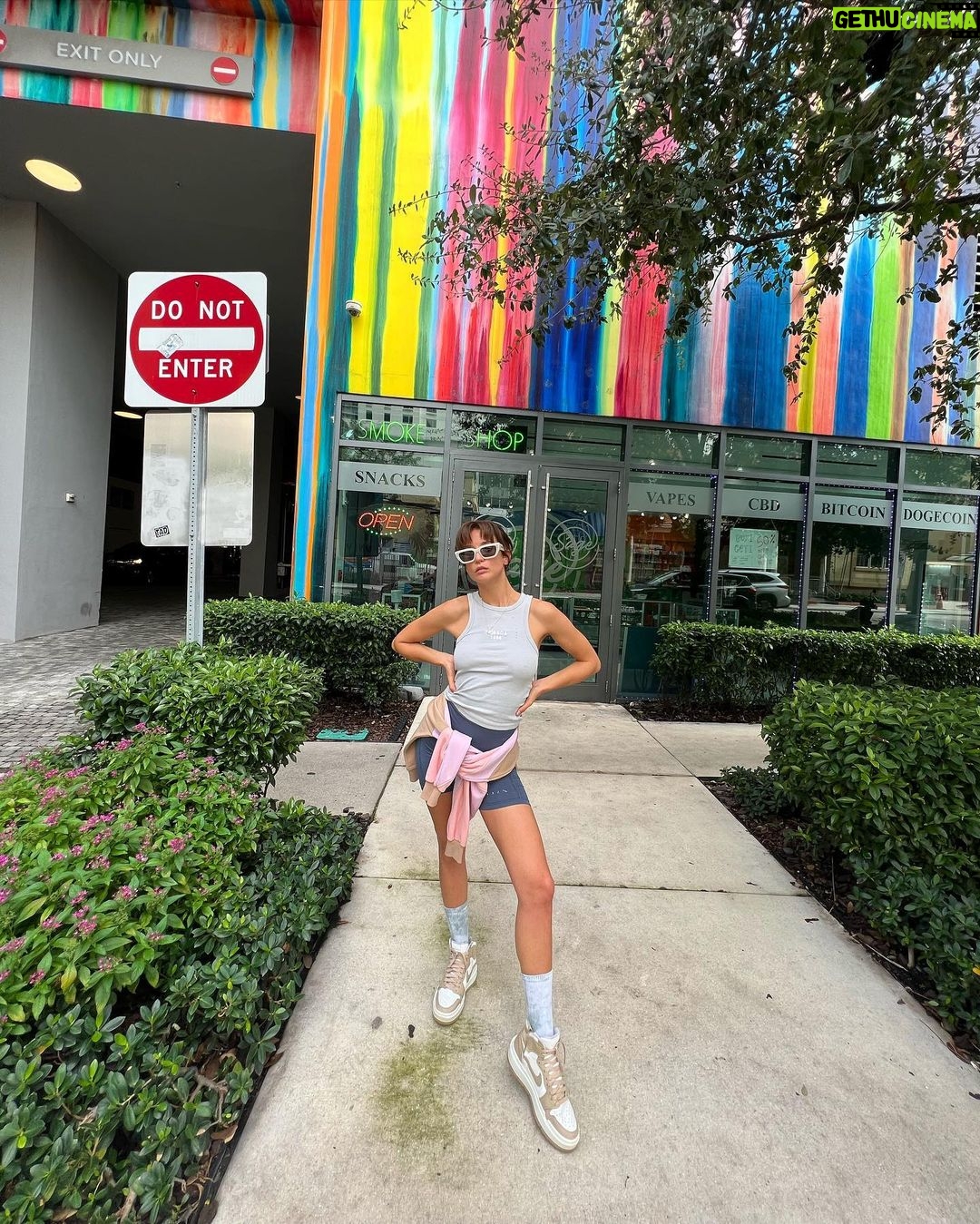 María Pedraza Instagram - once upon a time in Miami ✨🌴🌞 presentando “Awareness” 🥹🥹🥹 en @primevideoes Miami, FL, USA