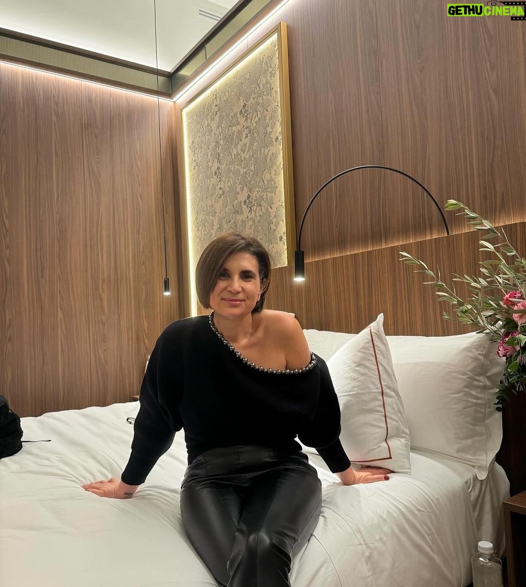 María Pedraza Instagram - 🥀🥀🥀 Milan, Italy