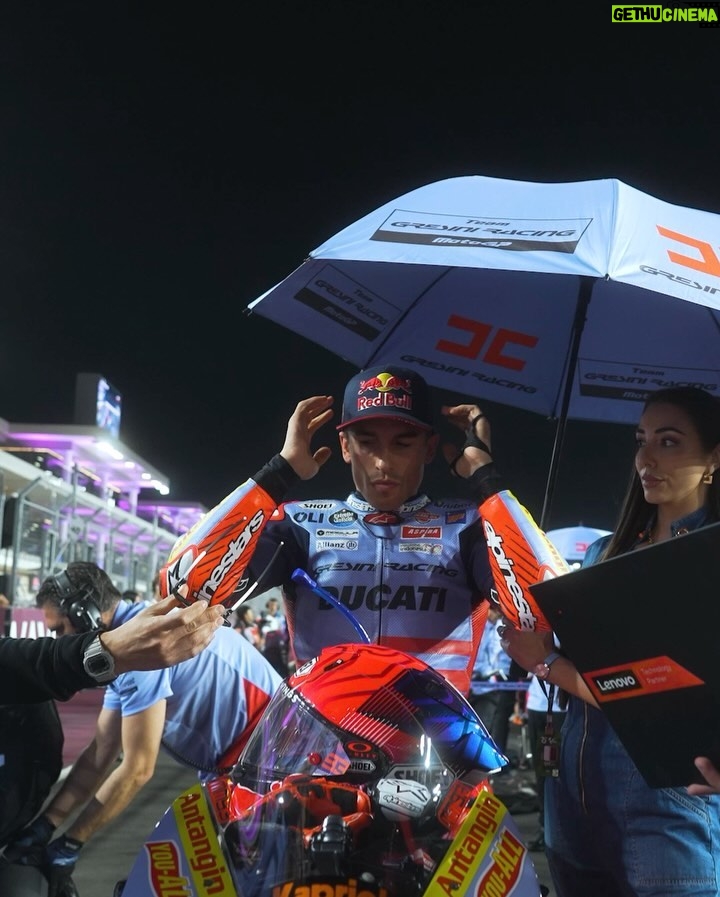 Marc Márquez Instagram - Primera sprint race del año (P5). 🙌🏻Contento con las sensaciones aunque toca pulir cosas para seguir evolucionando. 😁 First sprint race of the year (P5). Happy with the feelings although we have to improve some things to keep evolving. #MM93 #QatarGP Lusail International Circuit